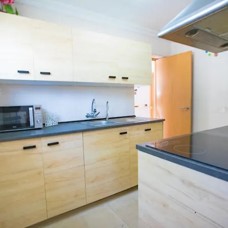 Villa Oleholidays Loleta Vistas Al Mar, 100 M Playa - Piscina Privada *
